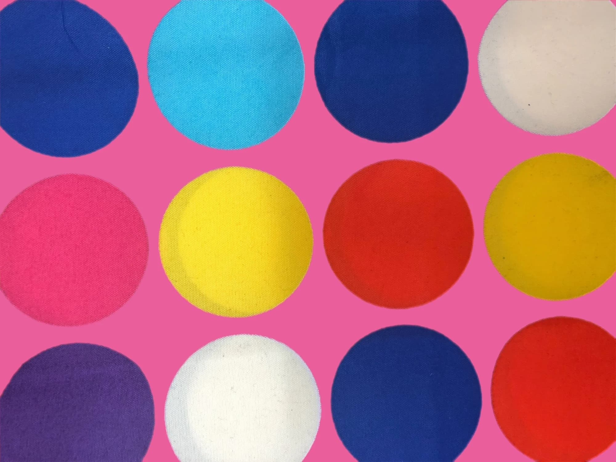 DOTS on Pink